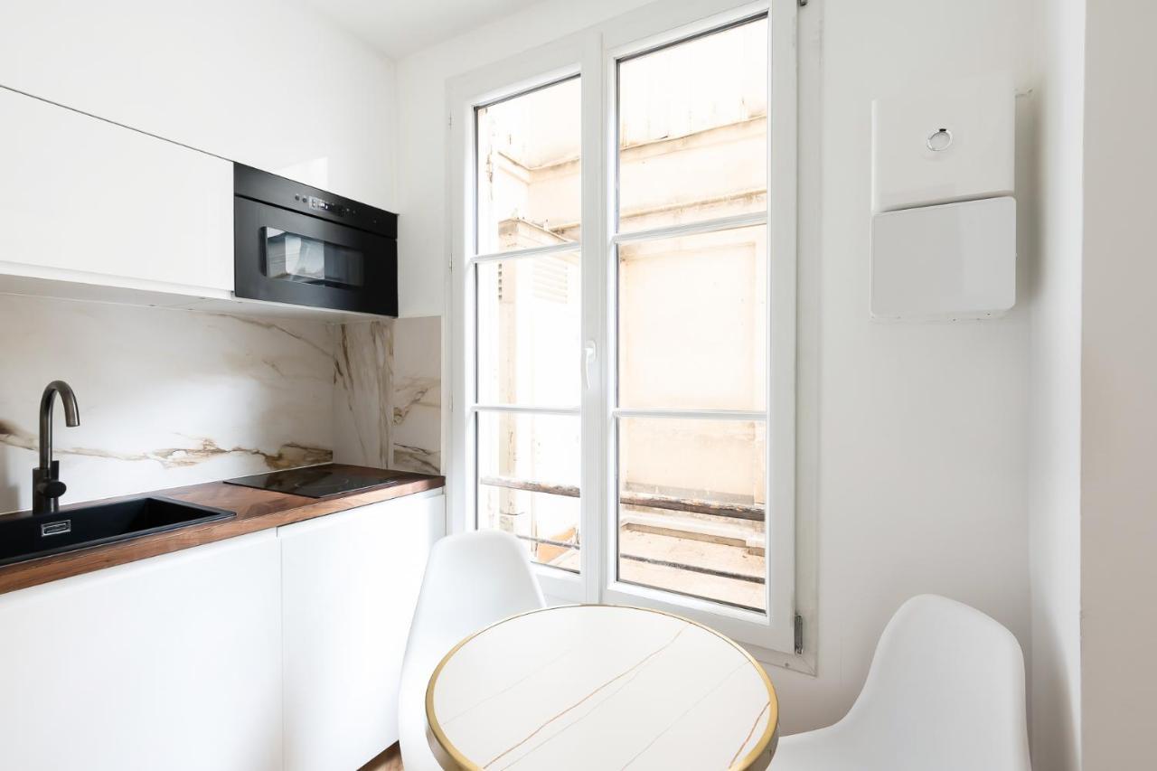 Eiffel Appartement *